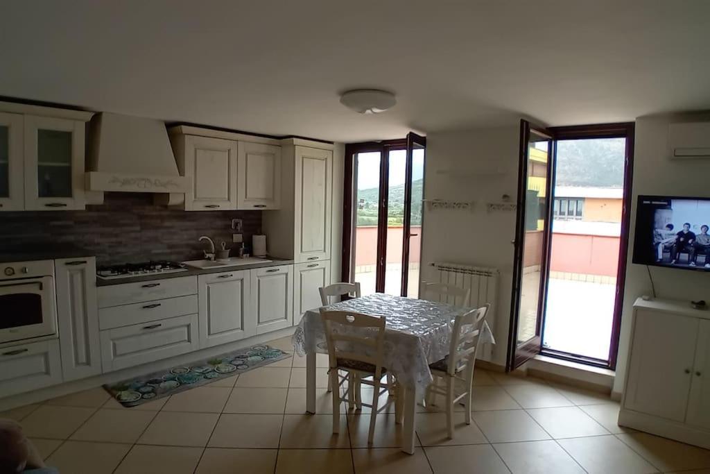 Ferienwohnung Tivoli, La Terrazza Di Bamby Exterior foto